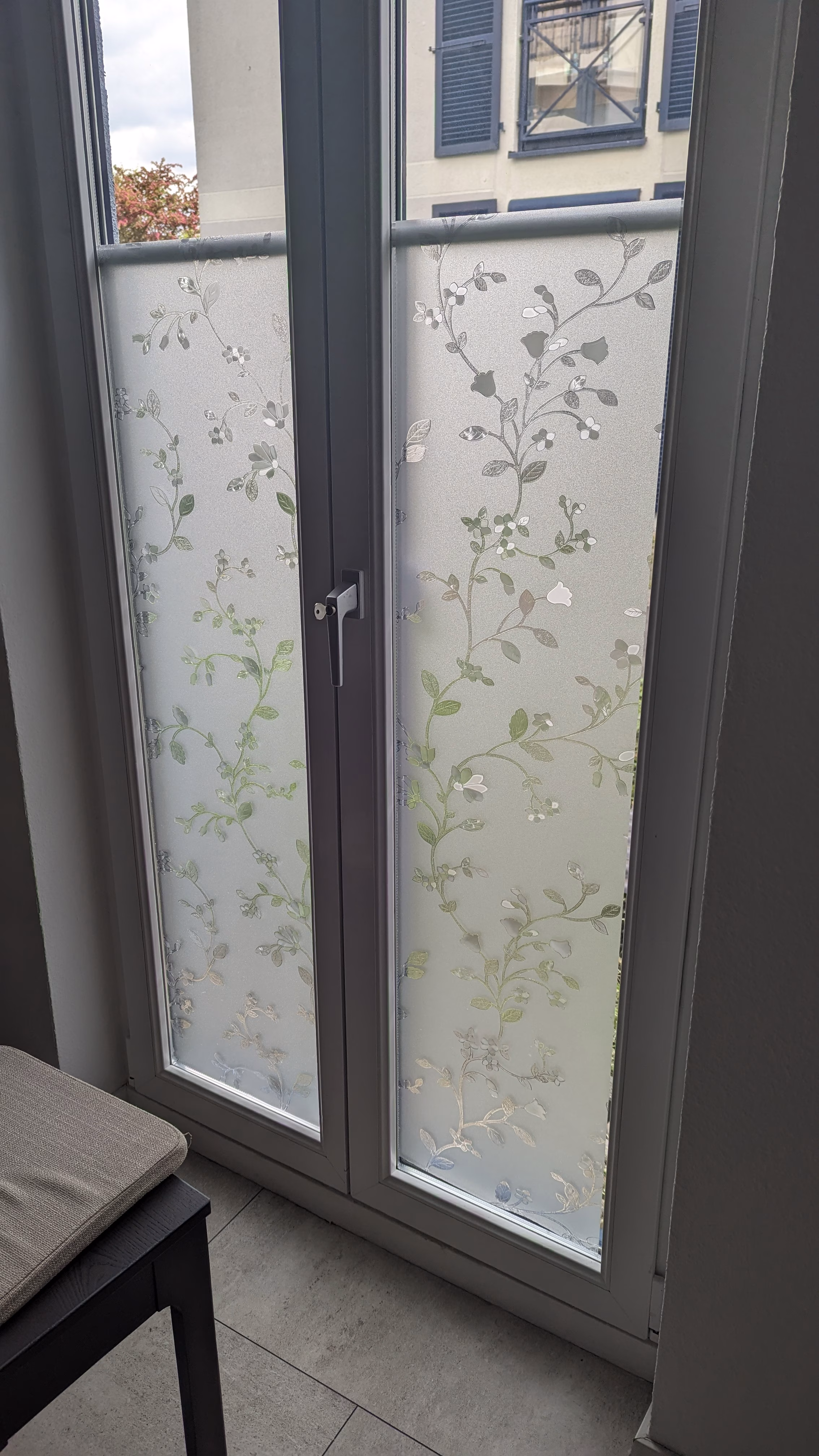Blumenranken Fensterfolie geprägt Blumenranken Fensterfolie geprägt