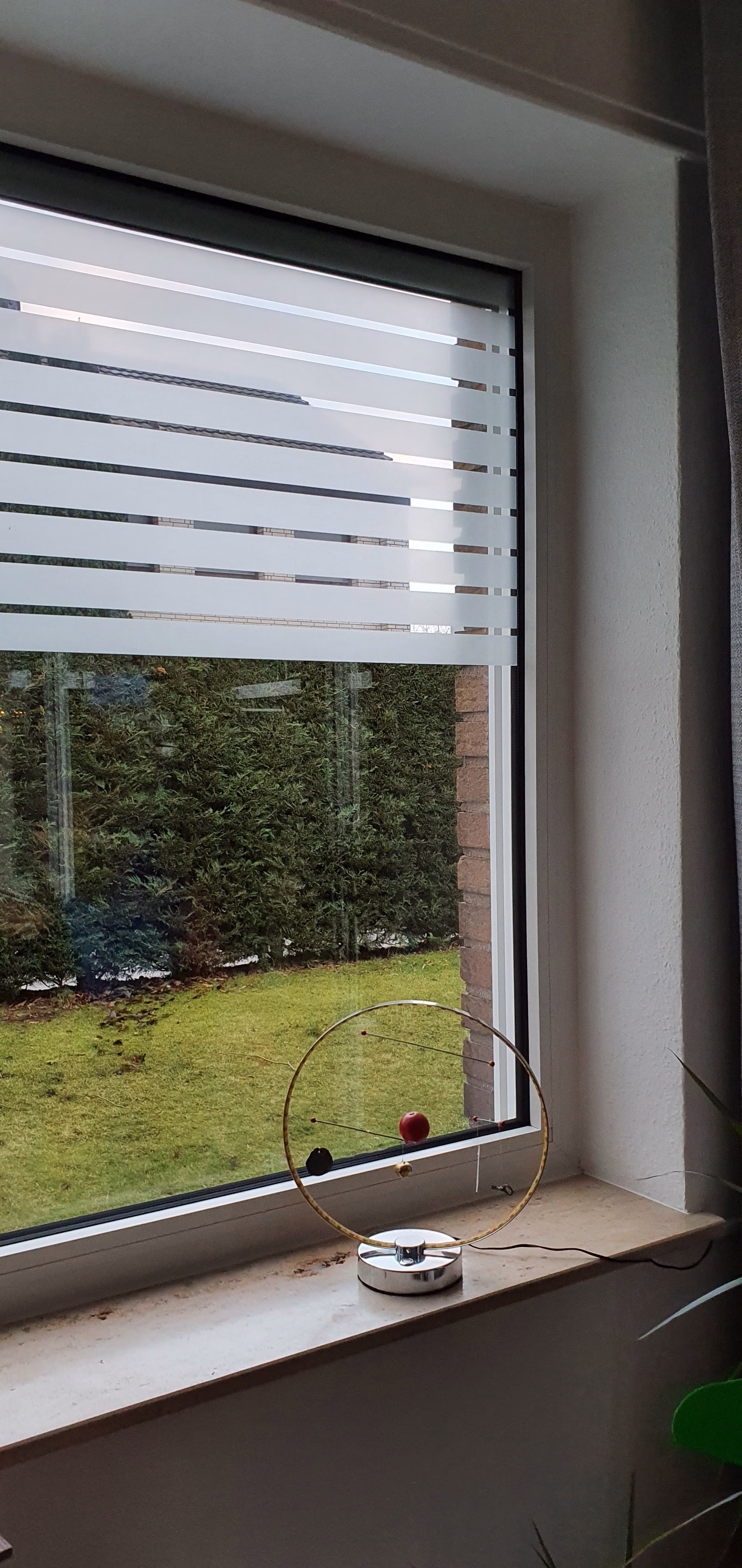 Transparent weiße Streifendekorfolie Transparent weiße Streifendekorfolie