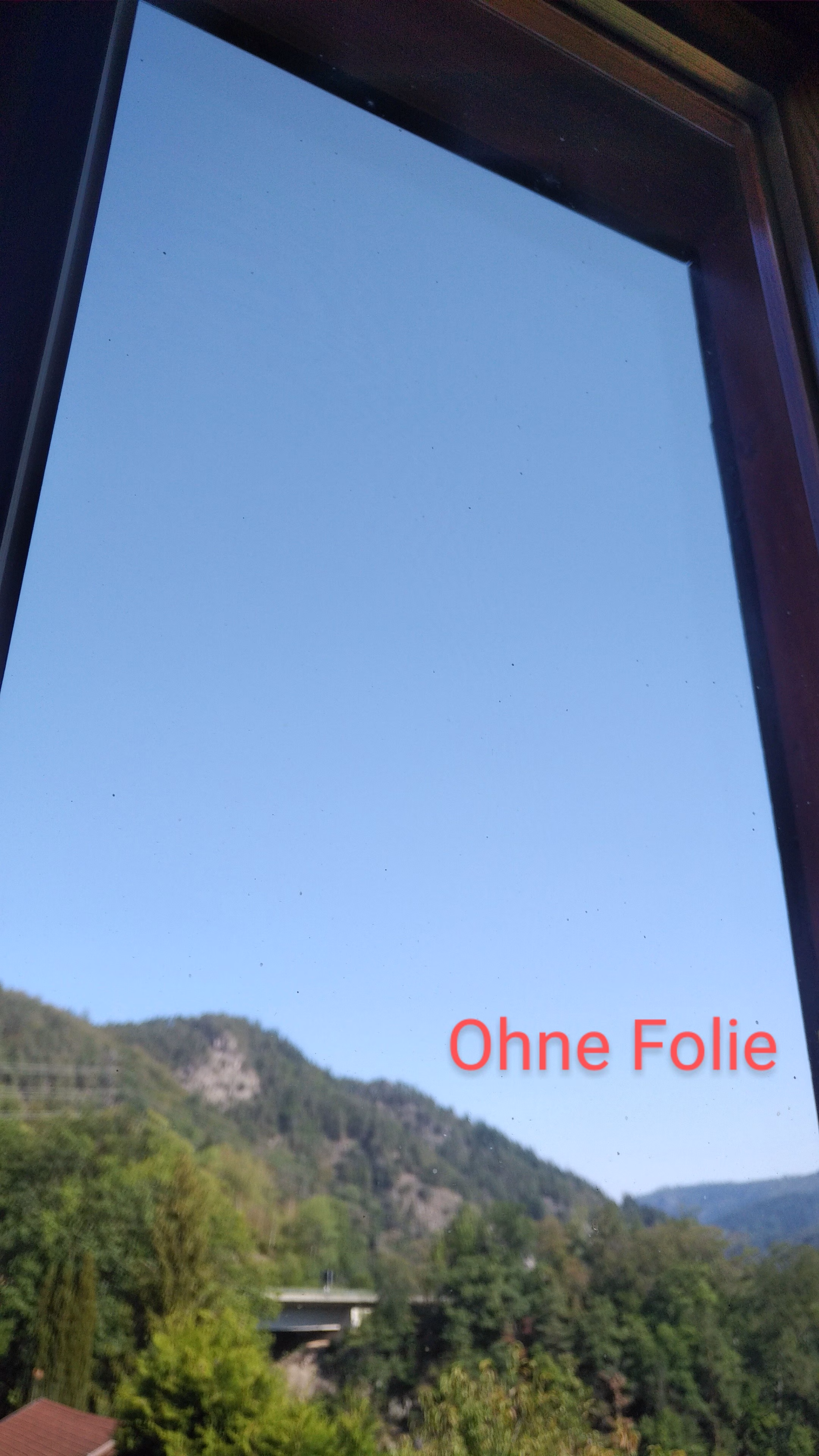 Unfoliertes Fenster mit bezaubernder Aussicht