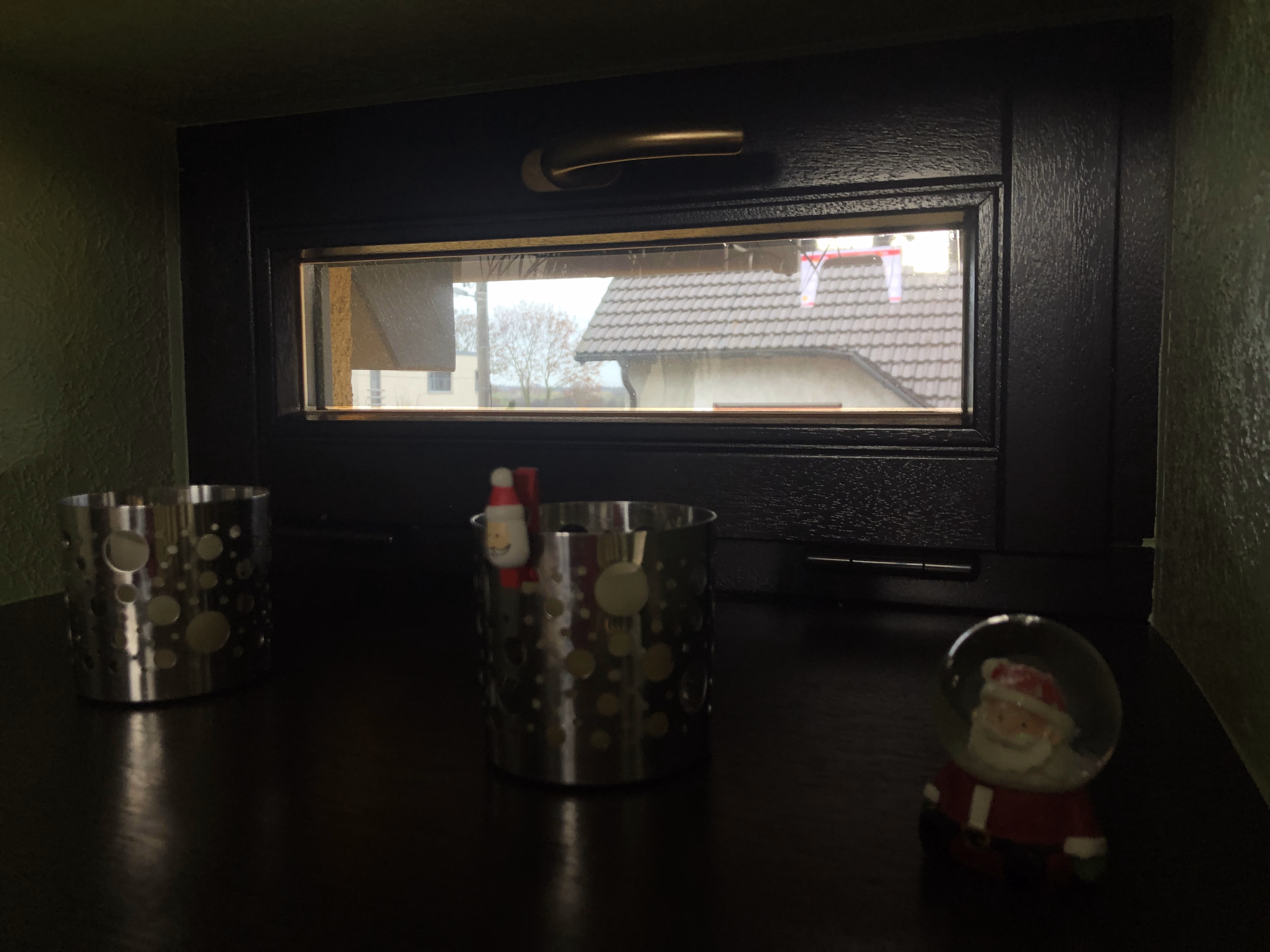 Fenster mit Spionspiegelfolie Fenster mit Spionspiegelfolie