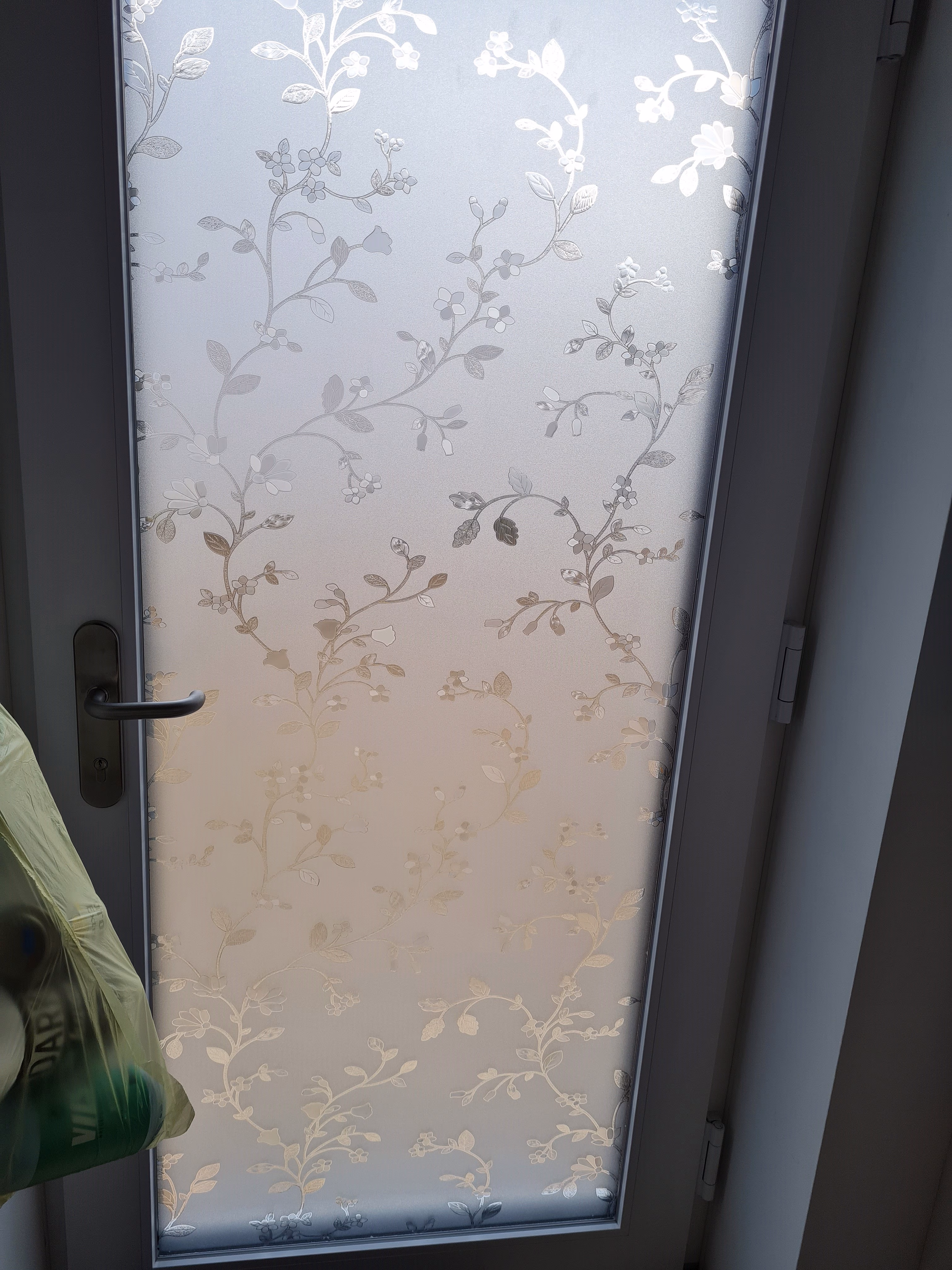 kleberlose Sichtschutzfolie mit Blumen kleberlose Sichtschutzfolie mit Blumen