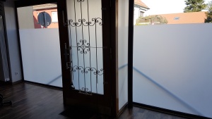 Fensterfolie in Milchglasoptik