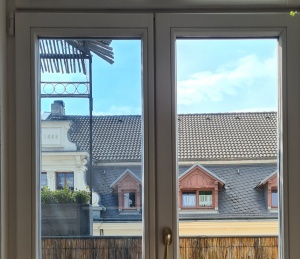 Vergleich Prolight Spionspiegelfolie beim Lichtdurchlass