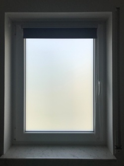 Milchglas Fensterfolie als Zuschnitt nach Maß