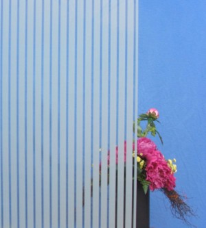 Decorative film, vertical transparent-white stripes, width 18 mm